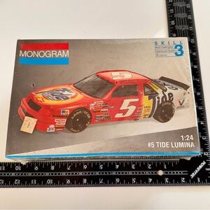 Monogram 1993 Tide Lumina #5 NASCAR Ricky Rudd Model Kit 1:24 Sealed USA Vintage